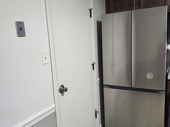 4th image of 3465 Woodbaugh Dr