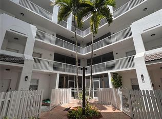 10730 NW 66th St APT 512, Doral, FL 33178