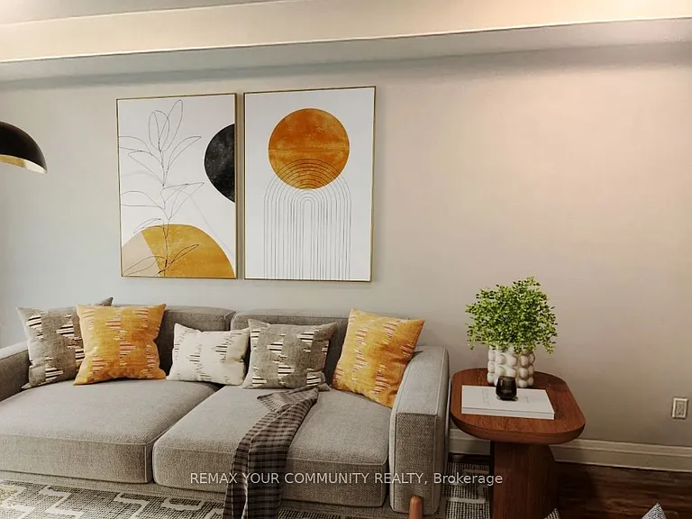 30 Hamilton St S #307 — Photo 5