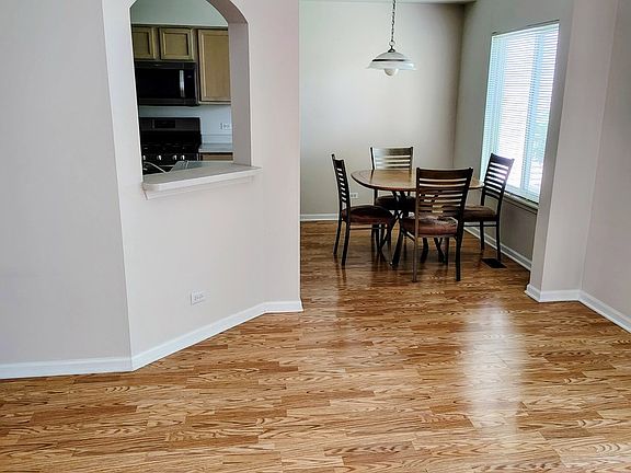 4th image of 855 Mesa Dr #552D