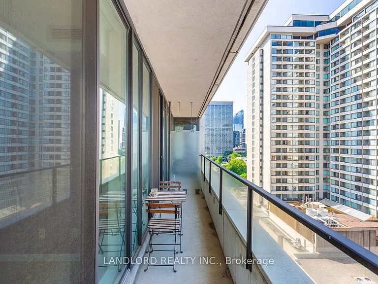 111 Elizabeth St #1620 — Photo 22