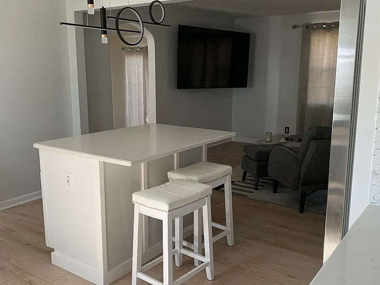 145 Miller St — Photo 3