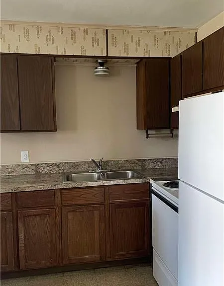 510 Veterans Ave #G — Photo 5