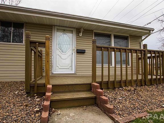 3rd image of 700 E Division Ave
