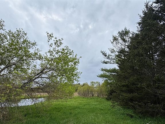 3rd image of 8079 Farley Rd