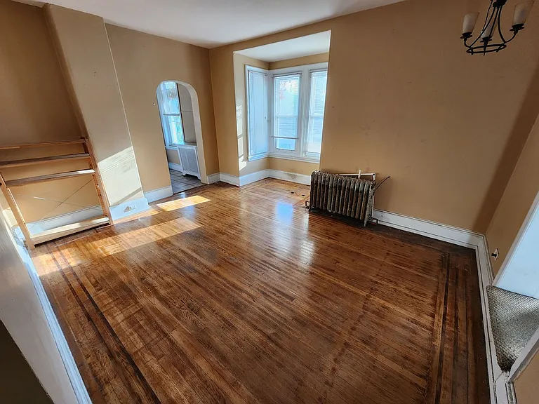 213 Green Ln — Photo 30