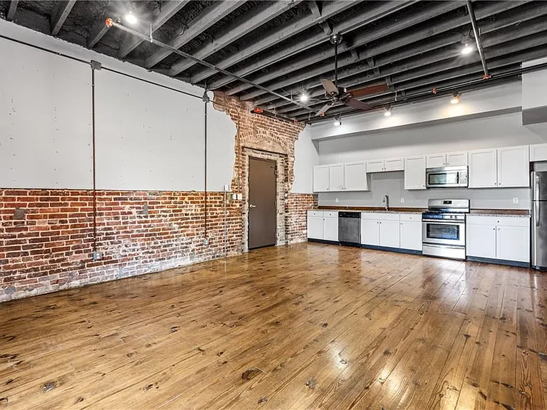 558 Saint Francis St #2D — Photo 4