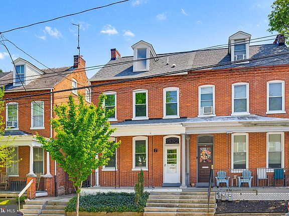 5th image of 556 W Orange St