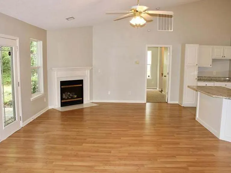 216 Rivers Edge Dr — Photo 6