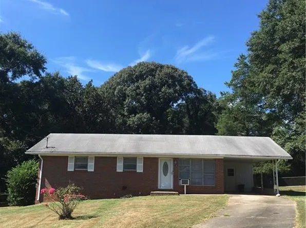 1141 Crest Cir NE, Conyers, GA 30012