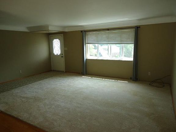 2nd image of 444 Hillbrook Dr