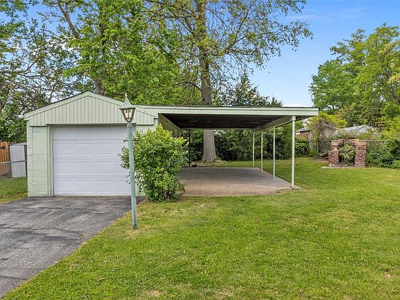 5th image of 10537 Maddox Pl