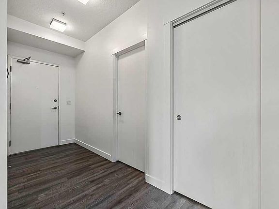 3rd image of 811 E 5th St NE #312