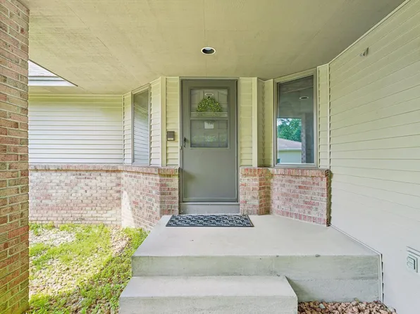 8912 Vincent Pl, Bloomington, MN 55431