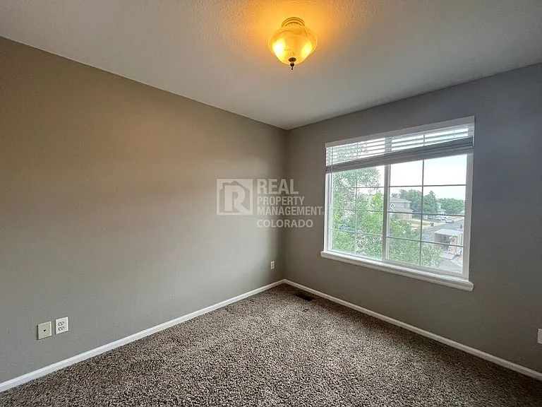 9979 Blackbird Cir — Photo 13