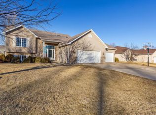 1530 Deer Trail Ln NE, Owatonna, MN 55060