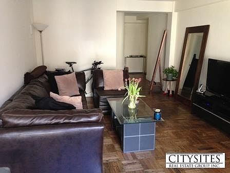 3rd image of 35 E 35th St #0-12C
