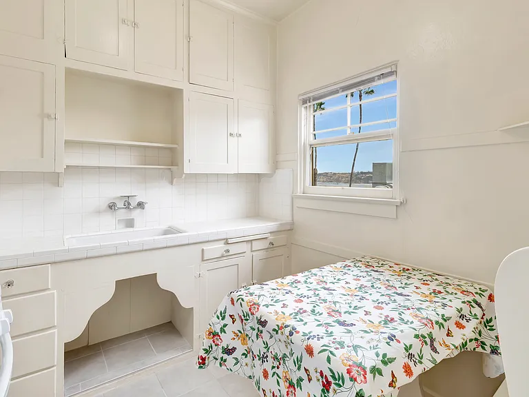 1261 Prospect St #5 — Photo 3