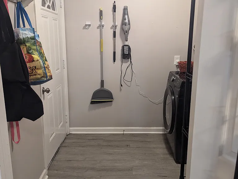 102 Forrest Ave — Photo 11