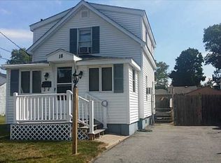 18 Wannisett Ave, Riverside, RI 02915