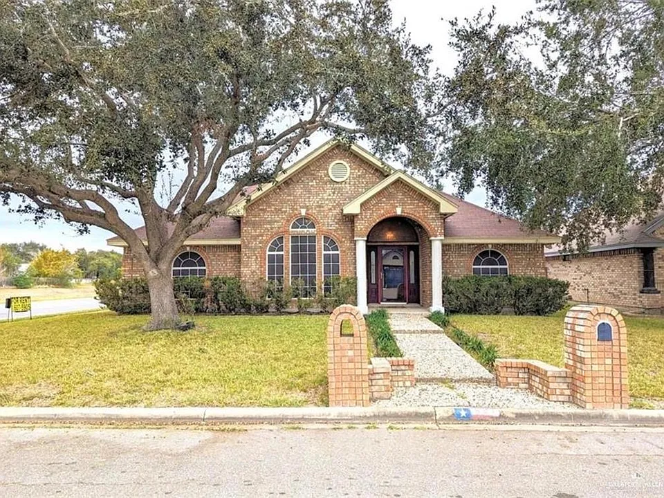 401 E Shasta Ave