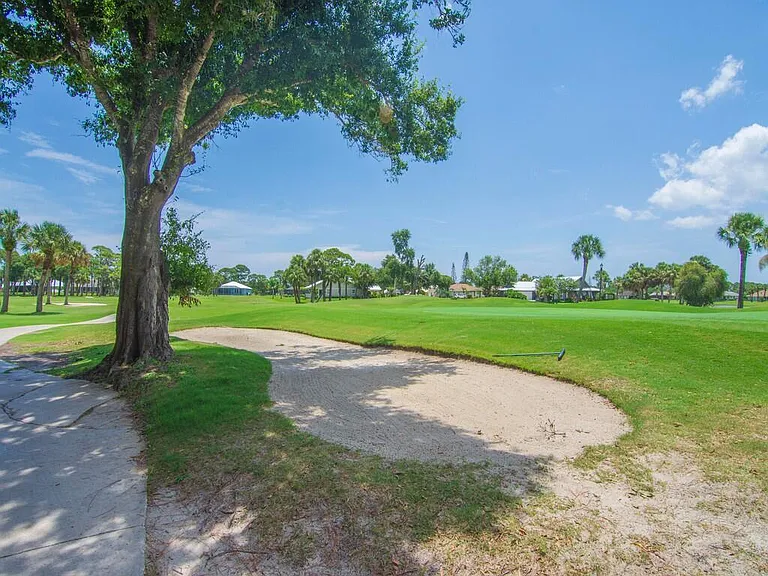 4210 Gator Trace Ave #B — Photo 37