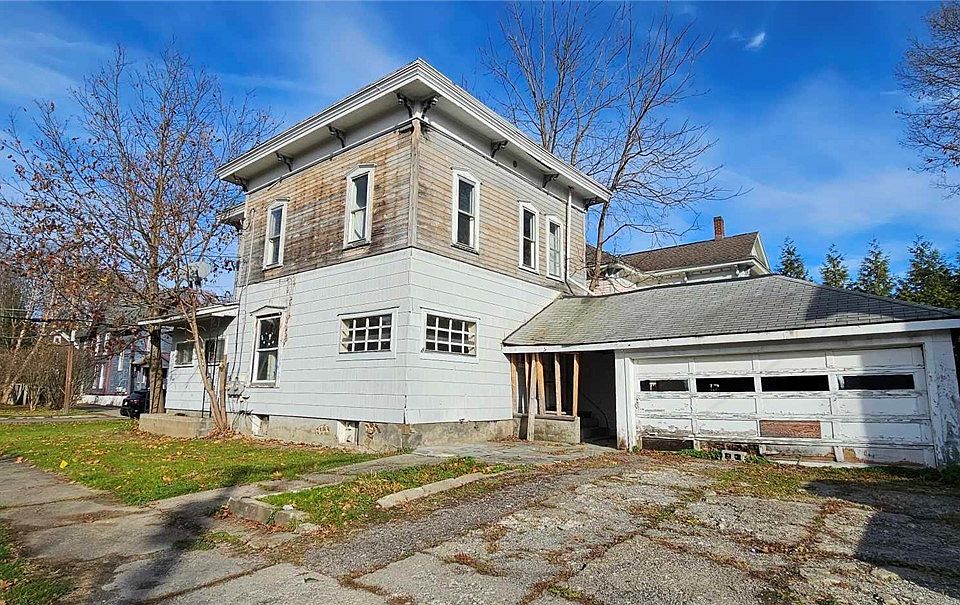 1st image of 37 Madison St
