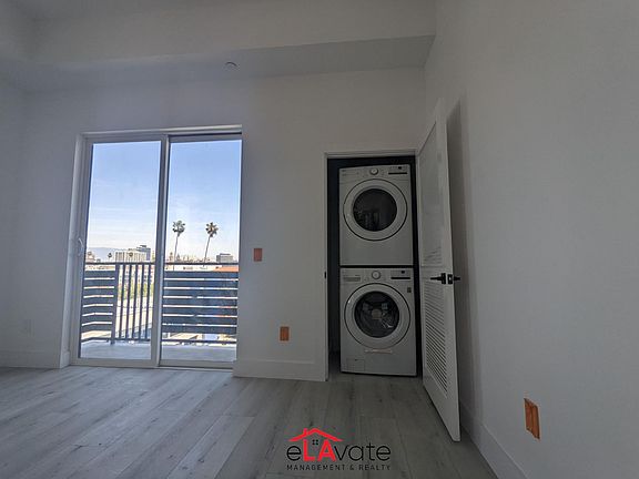 5th image of 924 S Catalina St #304