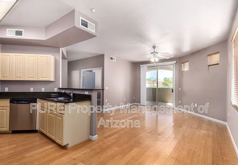 5303 N 7th St #324 — Photo 10