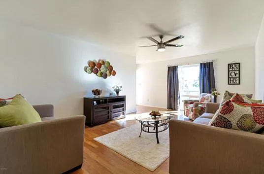 1231 E Maryland Ave #B — Photo 4