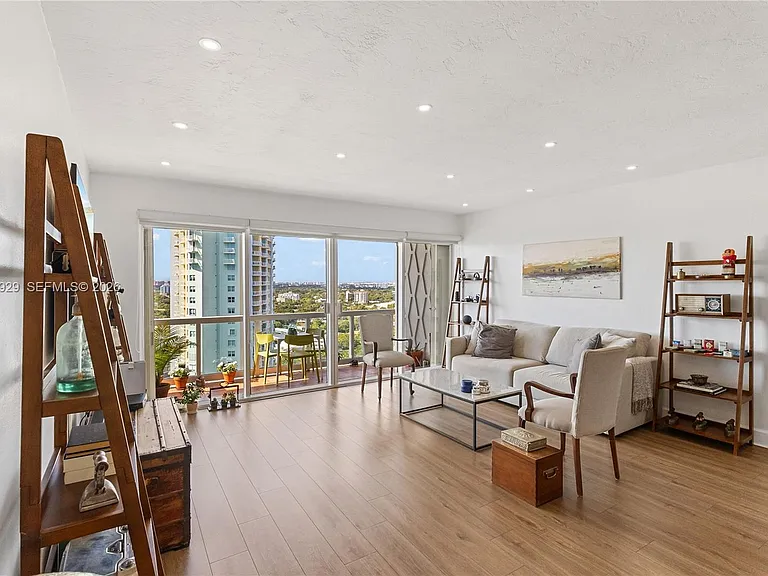 2451 Brickell Ave #PHL — Photo 4