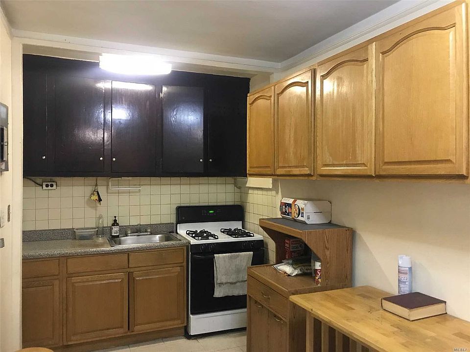 2nd image of 4325 43rd St APT 2E