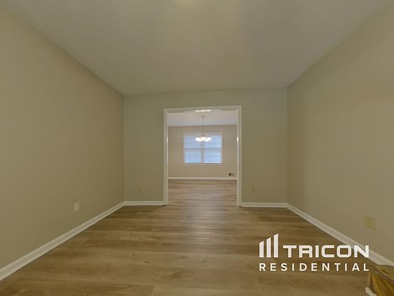 2nd image of 1418 Millstream Trl
