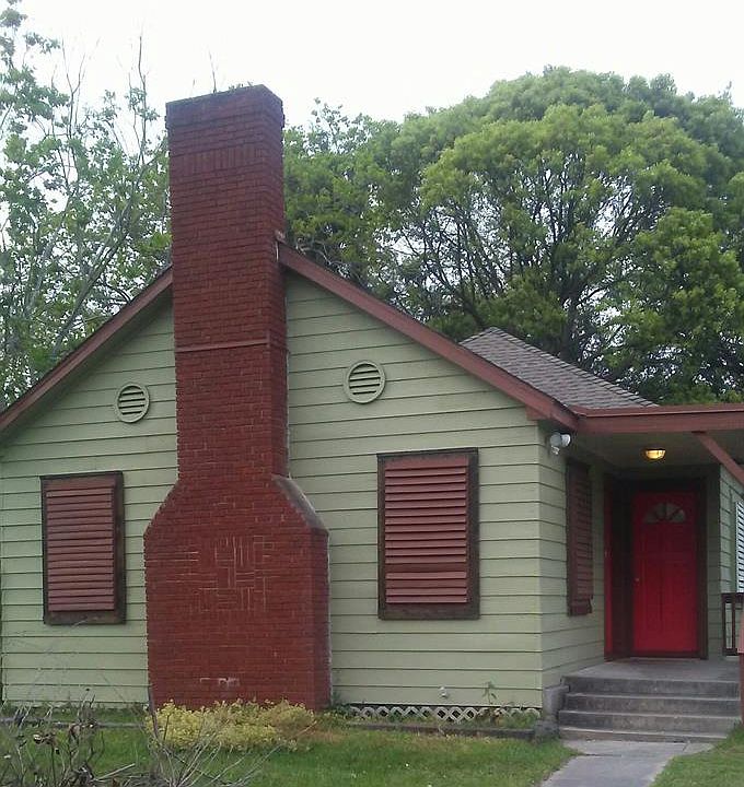 1st image of 110 8th Ave N