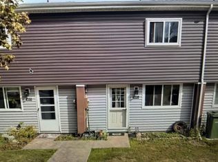 105 Cavendish Rd, Halifax, NS B3P2J6