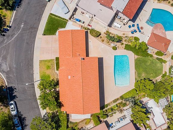 4th image of 11690 Seminole Cir