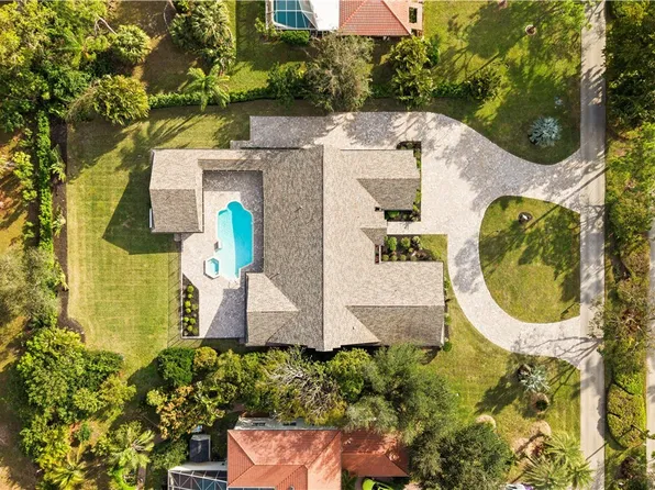 13523 Pine Villa Ln, Fort Myers, FL 33912