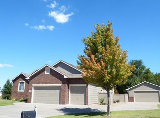 2742 E Mason Ridge Dr, Derby, KS 67037