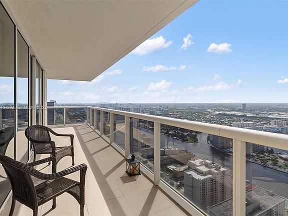 4th image of 1830 S Ocean Dr APT 5006
