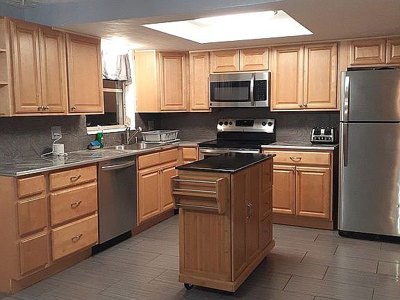 3rd image of 3128 Bahia Ave