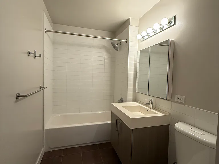 537 W 27th St #5G — Photo 14