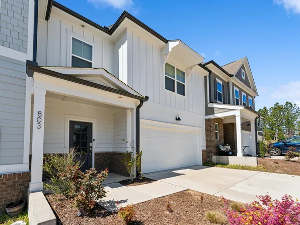 803 Toulouse Ct, Cary, NC 27519