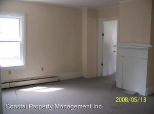 12 Grove St APT B, Rockland, ME 04841
