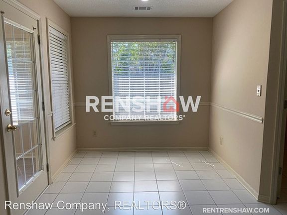 5th image of 1400 River Bank Dr