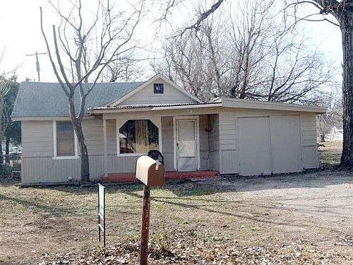 1st image of 4116 Thomas Dr