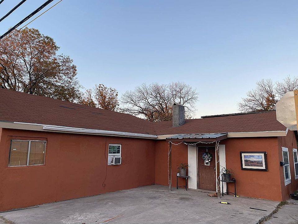 2nd image of 300 W Bean St