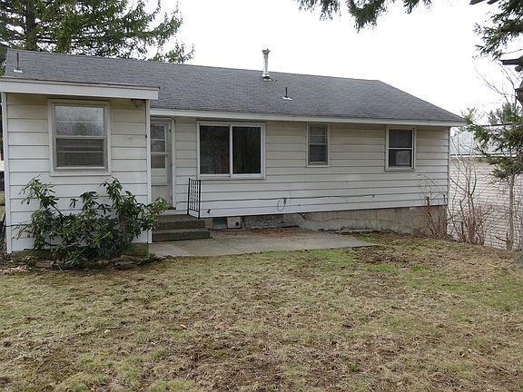 2nd image of 123 Fairwood Dr