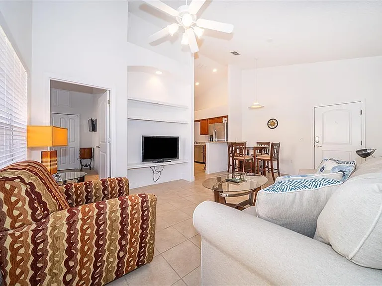 1007 David Walker Dr #B-2 — Photo 2