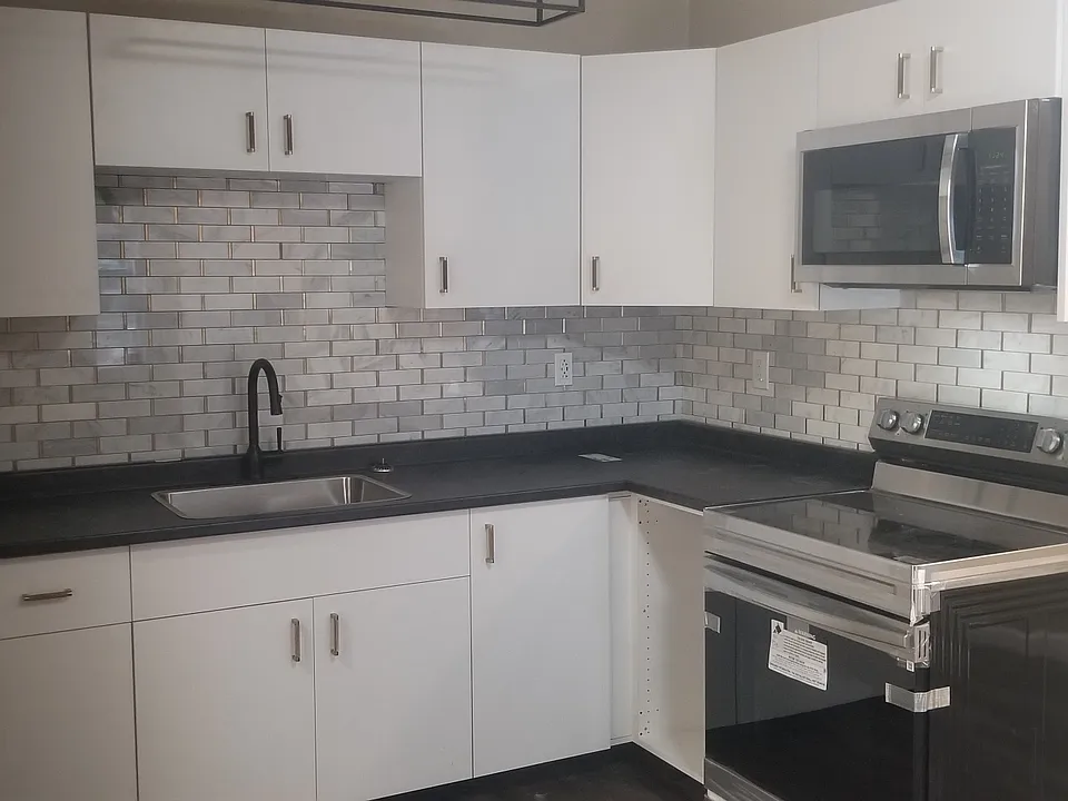 116 Duke St #2