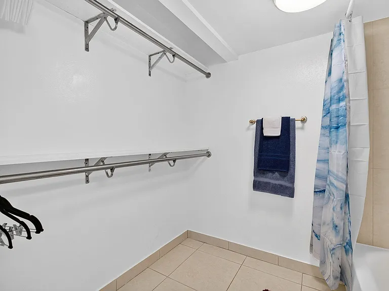 550 SW 2nd Ave #125 — Photo 45